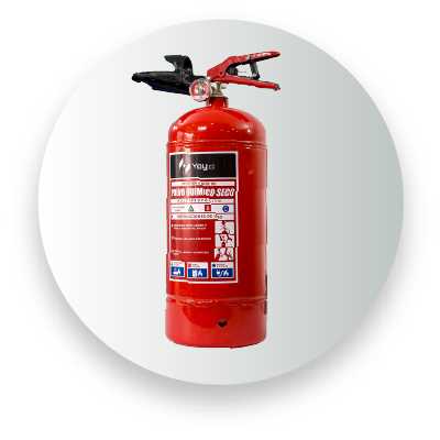 Red fire extinguisher with label in Portuguese, showing usage instructions and safety icons.